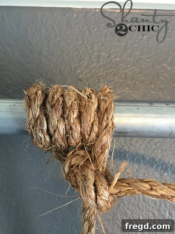 tie-knot-at-end-of-rope