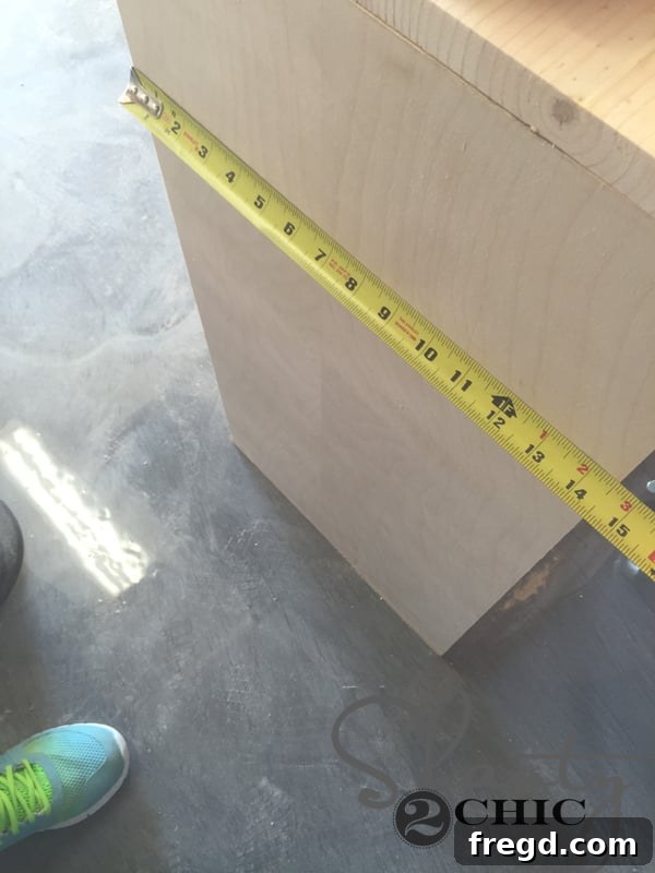 Measuring cabinet base width for horizontal rails