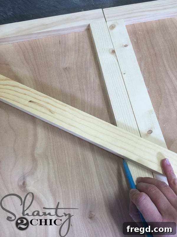 Marking for the second cut on door 'X' pieces