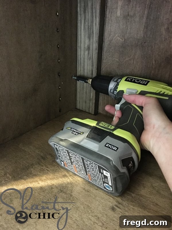 Joining multiple locker units with screws