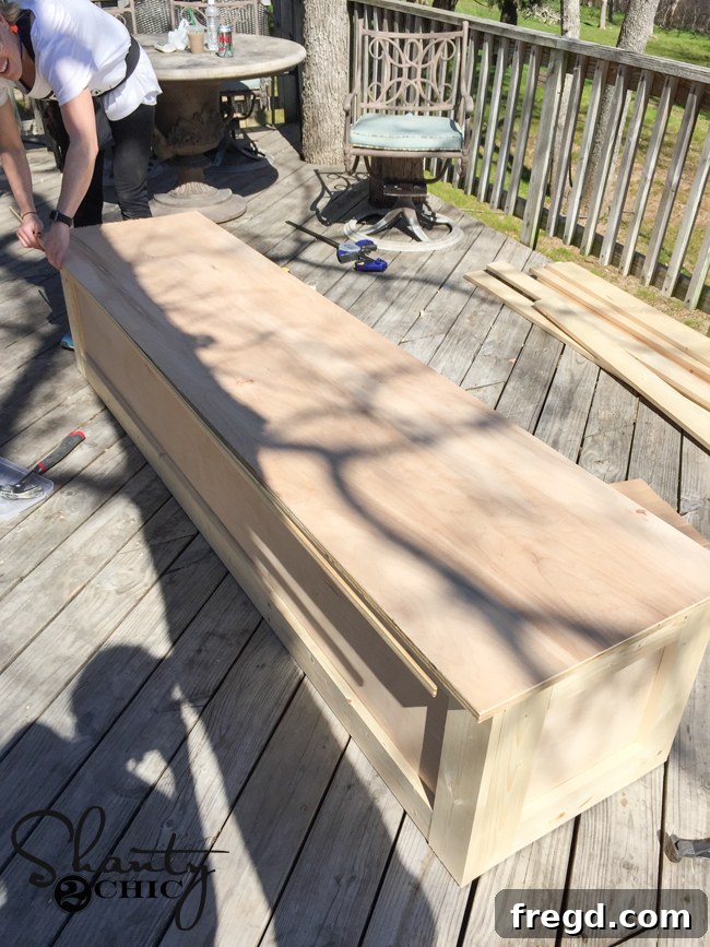 Build Your Own High-Back Bench 11 Screen Molding for Bench Top Edge