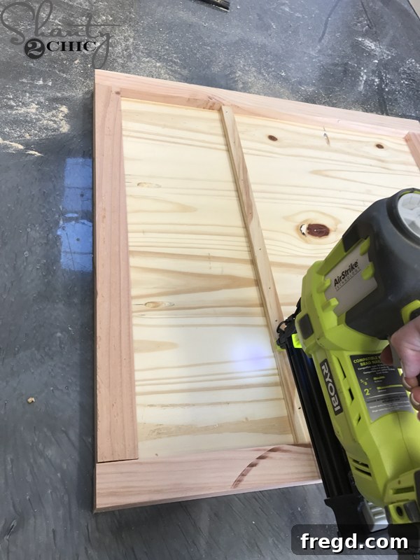 Assembling game board frame for outdoor table