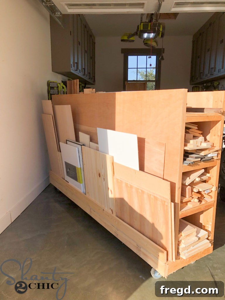 Dedicated Plywood Sheet Storage on DIY Lumber Cart