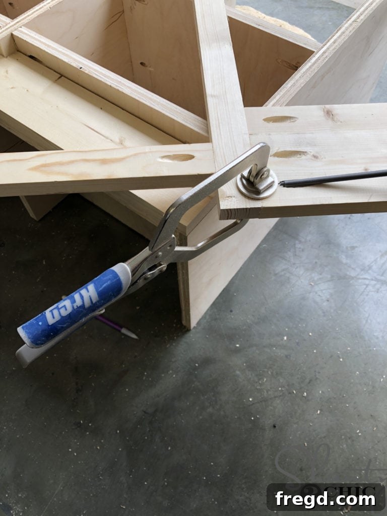 Assembling the face frame with Kreg Jig