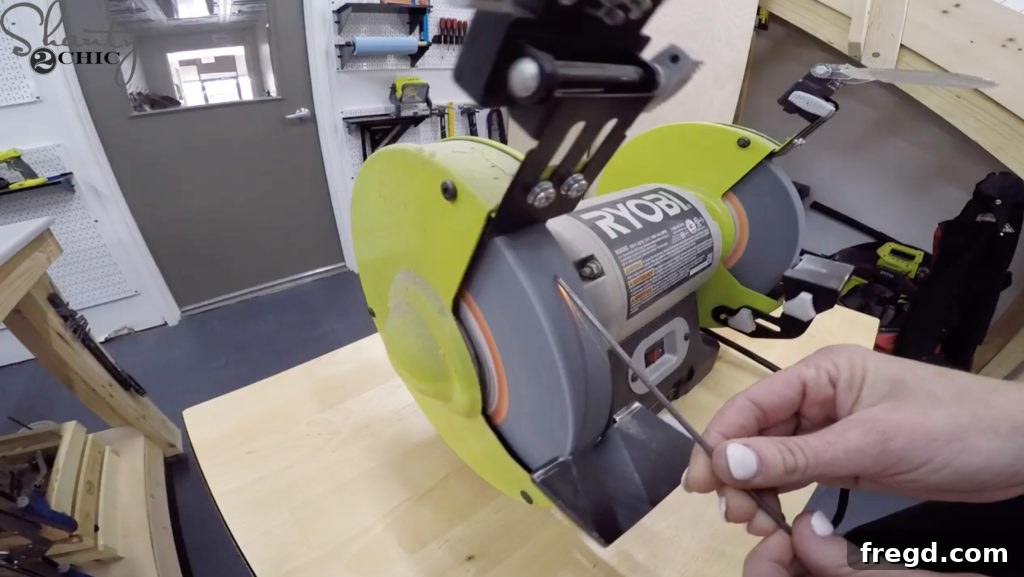 Grinding tungsten for TIG welding