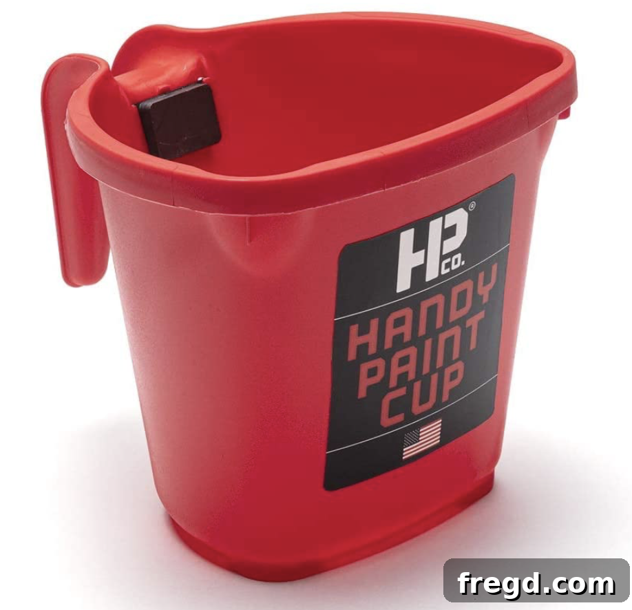 Magnetic paint cups