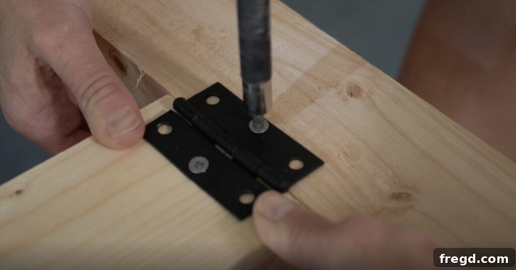 Attaching the mitered arm support for the backrest with an outdoor hinge