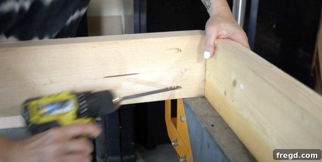 Attaching lounge chair frame boards with pocket screws and wood glue